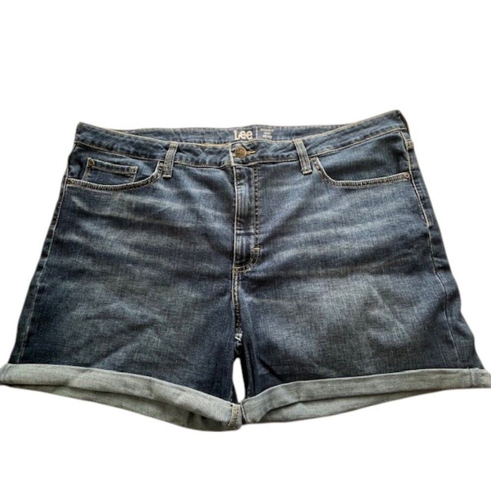 Lee Regular NWOT Regular Fit Cutoff Jean Shorts- Size 22 Coastal Cowgirl